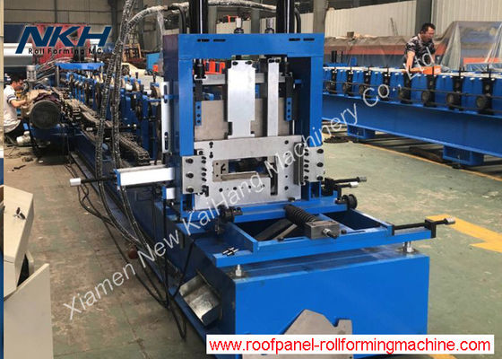 Automatyczne CZ Purlin Roll Forming Machines Pre Engineered Buildings Jedna maszyna dla wielu produktów